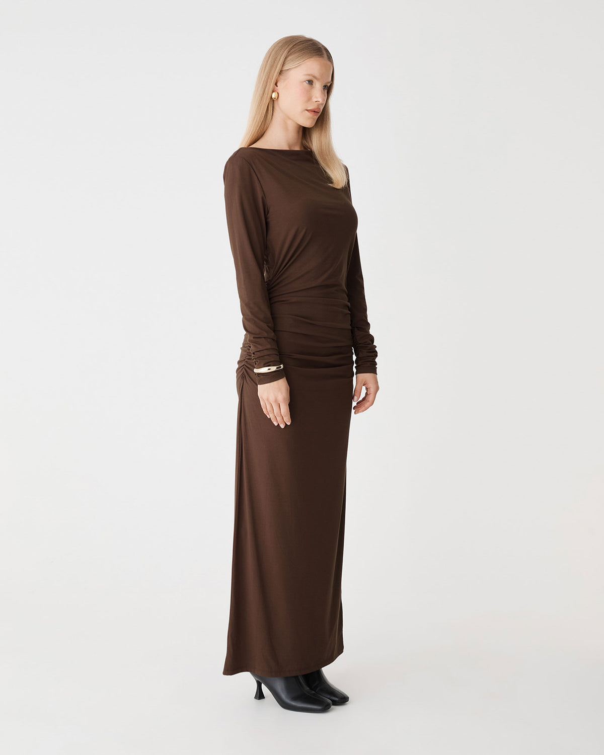 Isobel Bamboo Ruched Dress in espresso — side view