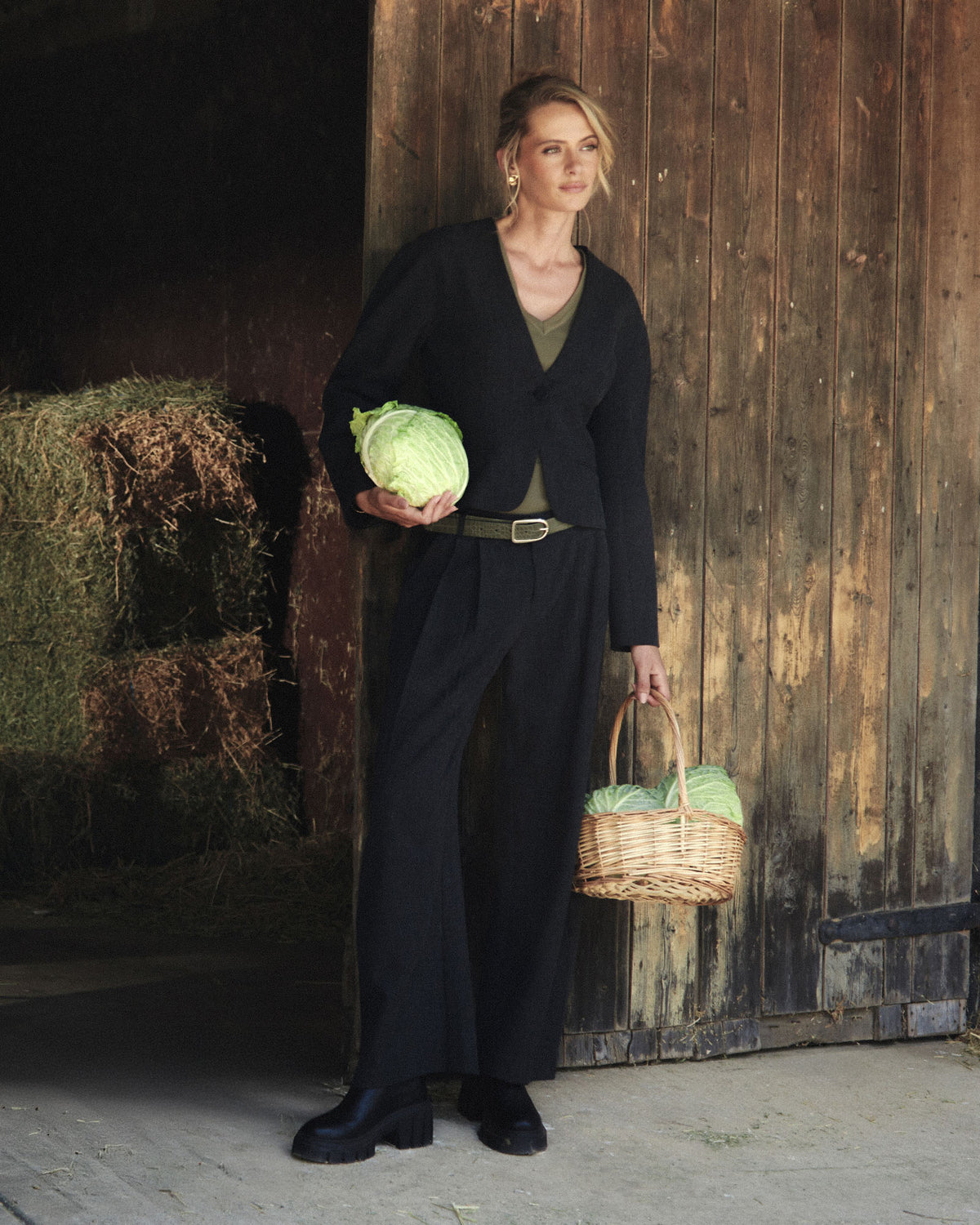 Pippa Barrel Leg Pant in charcoal — alternate view