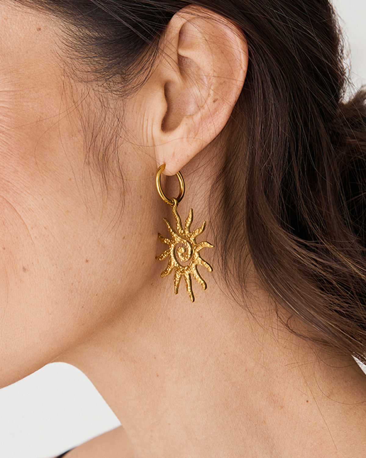 Soleil Hoop Earrings in gold — view 2